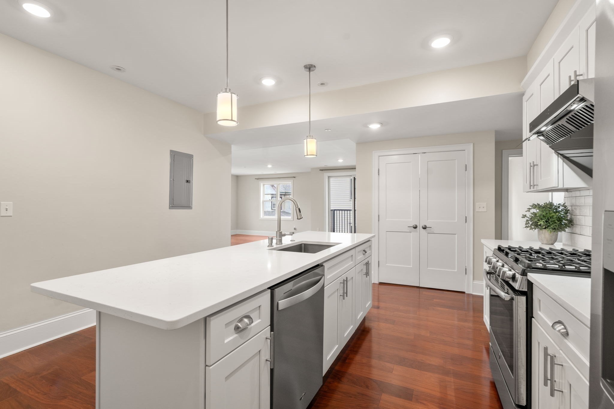 18 Johnson Ave Unit 3, Quincy, MA 02169 - Image 4