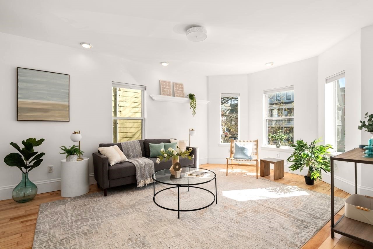 221 Highland Ave. Unit 2, Somerville, MA 02143