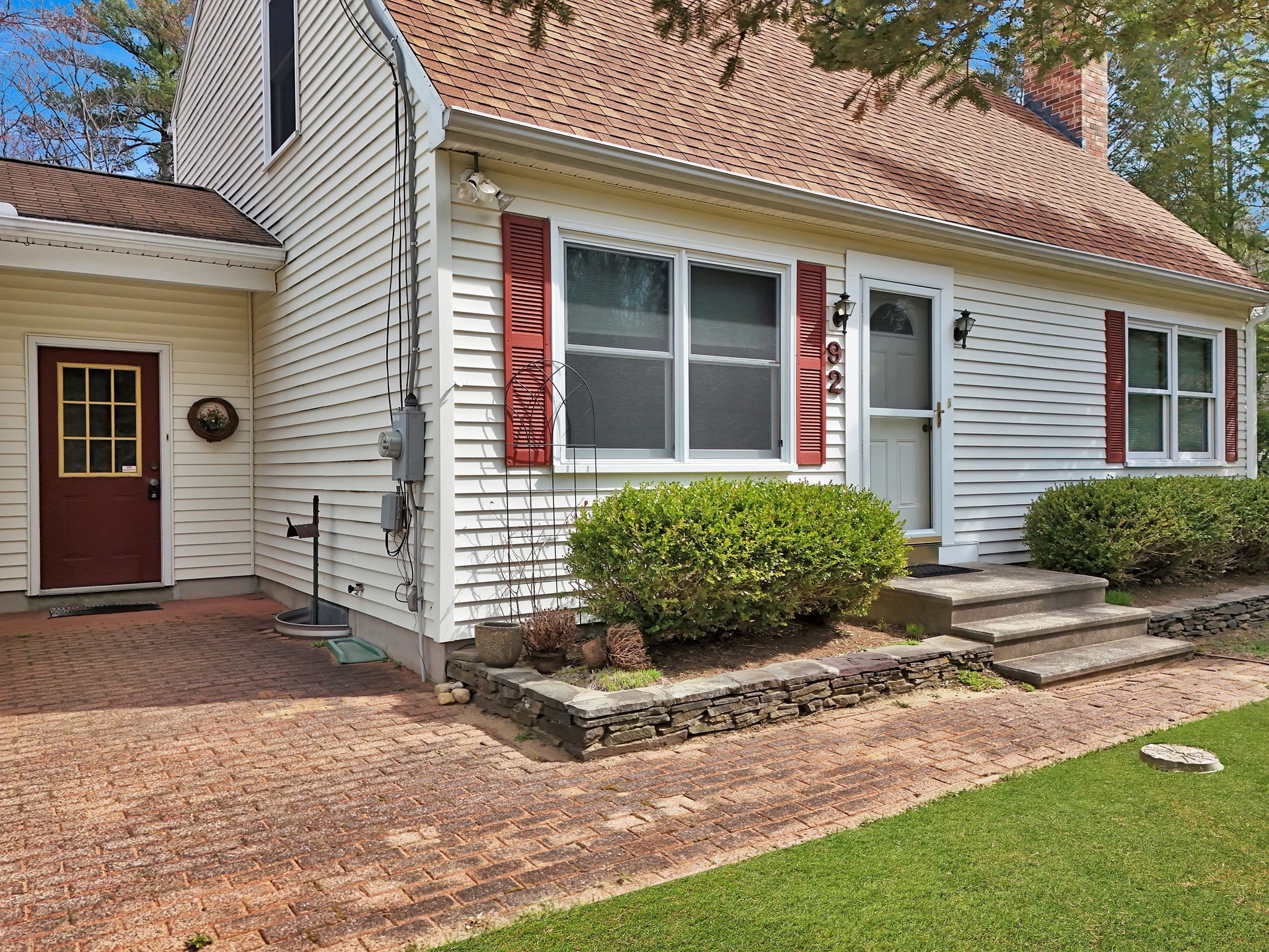 92 Baptist Common Rd, Templeton, MA 01468