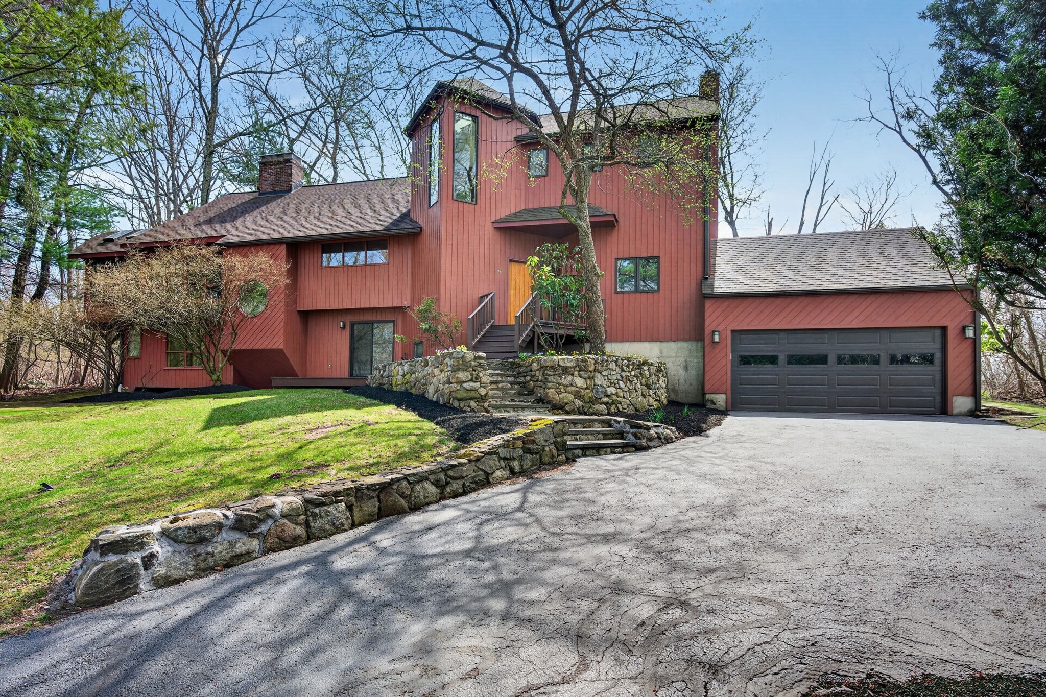 23 Greybirch Rd, Andover, MA 01810
