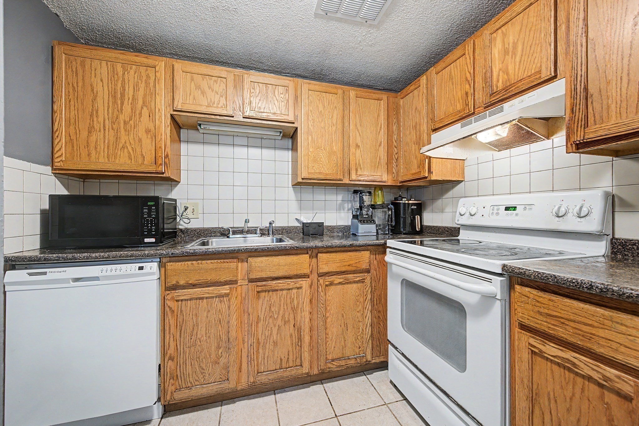 35 Longworth Avenue Unit 12, Brockton, MA 02301 - Image 10