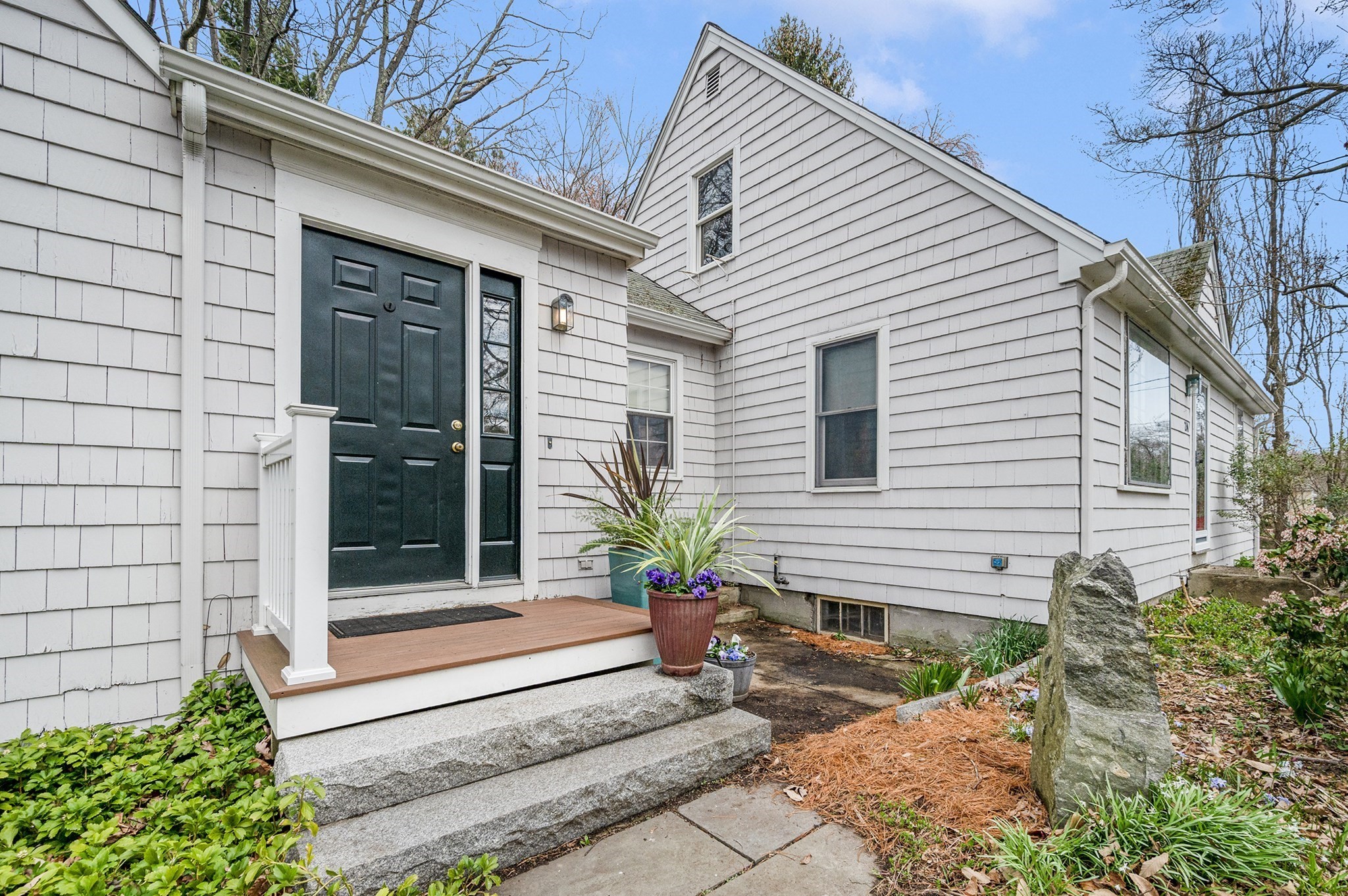 210 Pleasant St, Seekonk, MA 02771