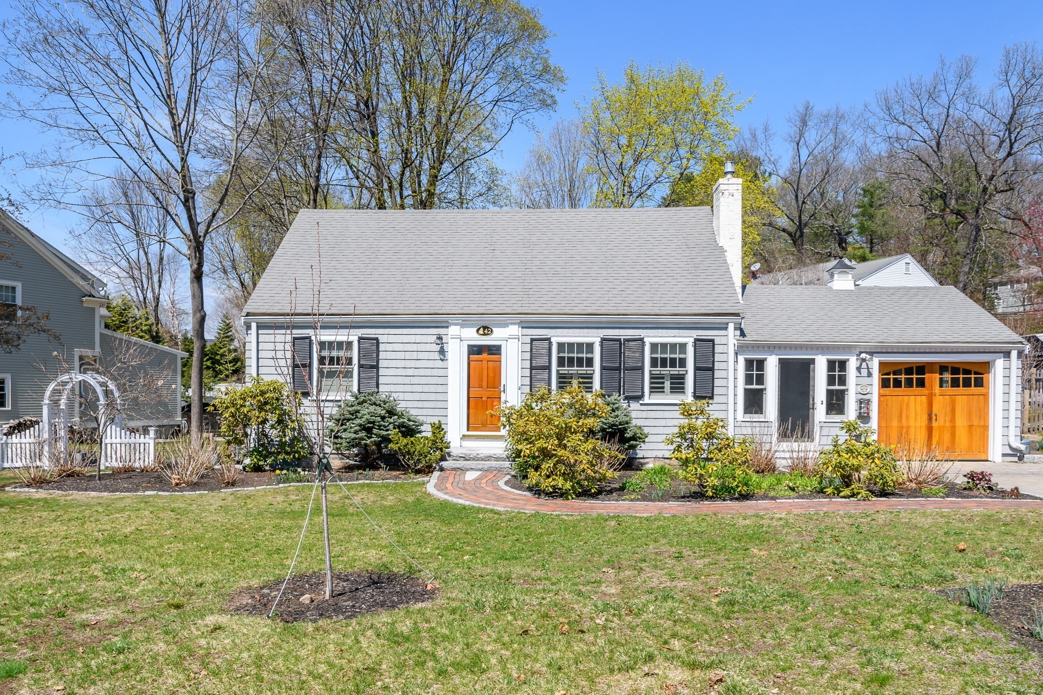 42 Jackson Rd, Wellesley, MA 02481