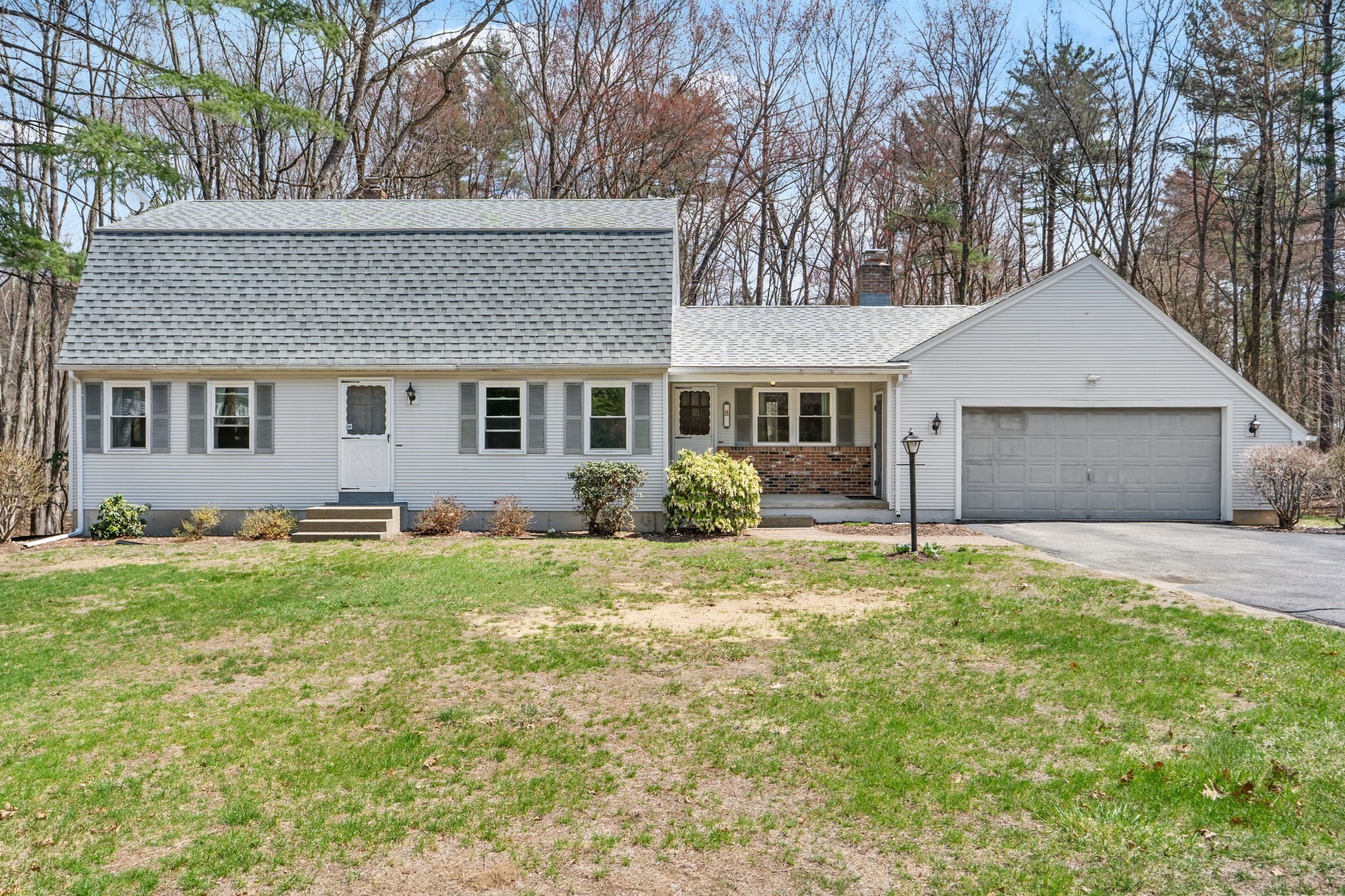8 Jeanne Circle, Southampton, MA 01073