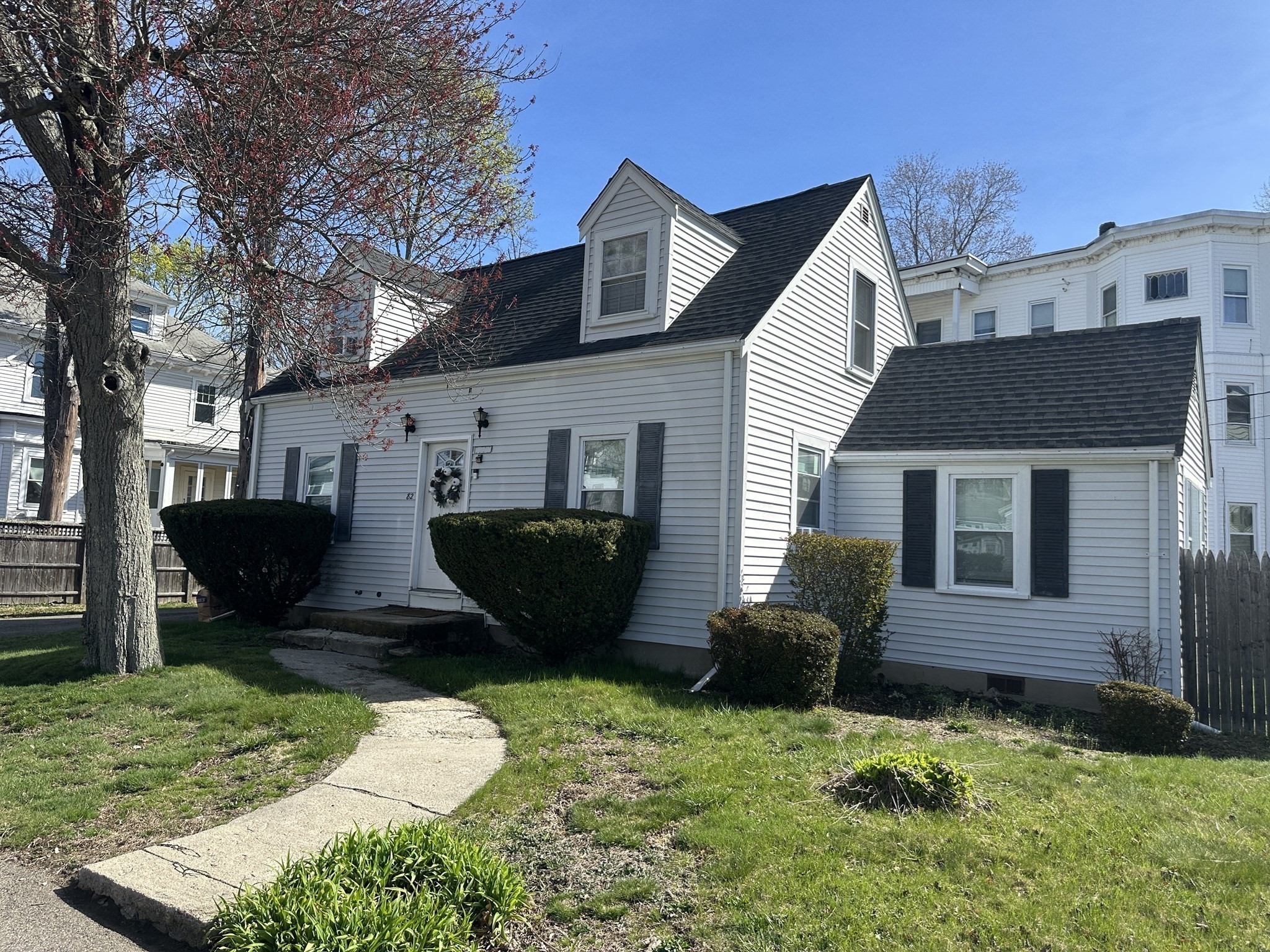 82 Belmont Ave, Brockton, MA 02301