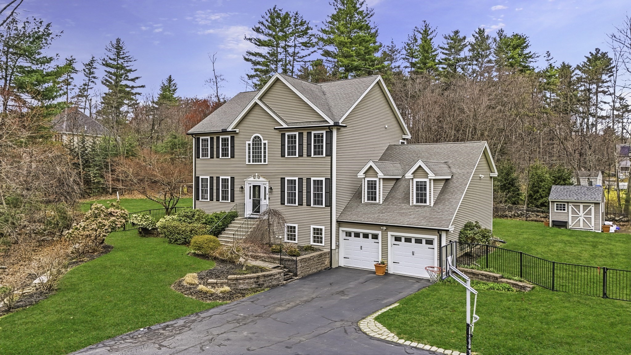 12 West Elm Street, Hopkinton, MA 01748