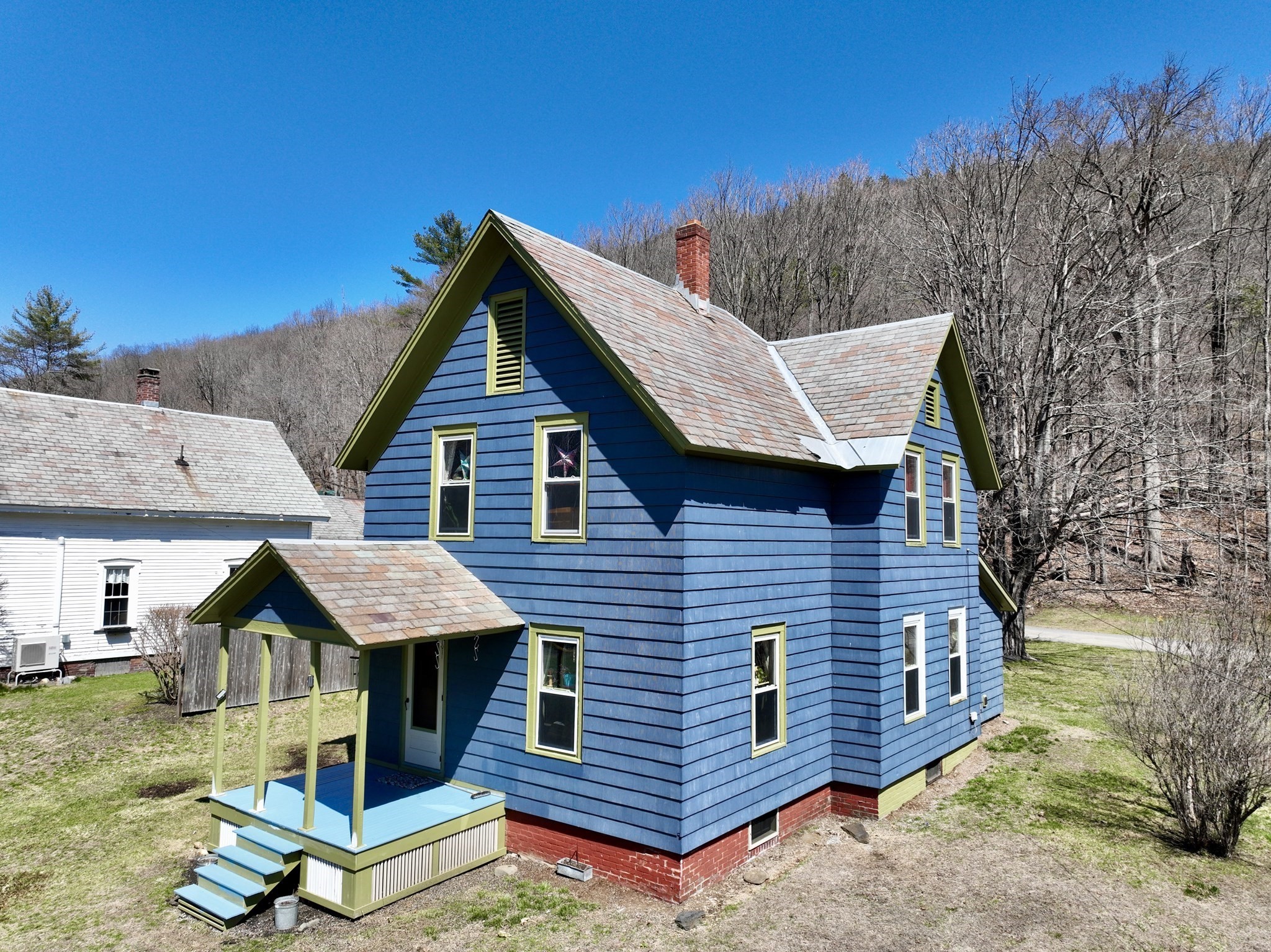 13 Griswoldville St, Colrain, MA 01340