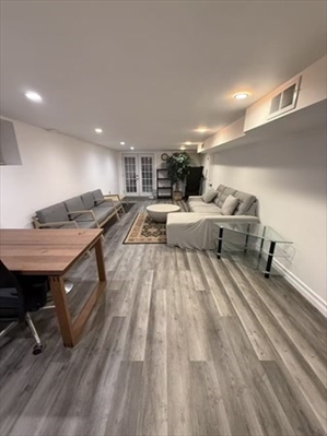 40 Michael, Apt 4