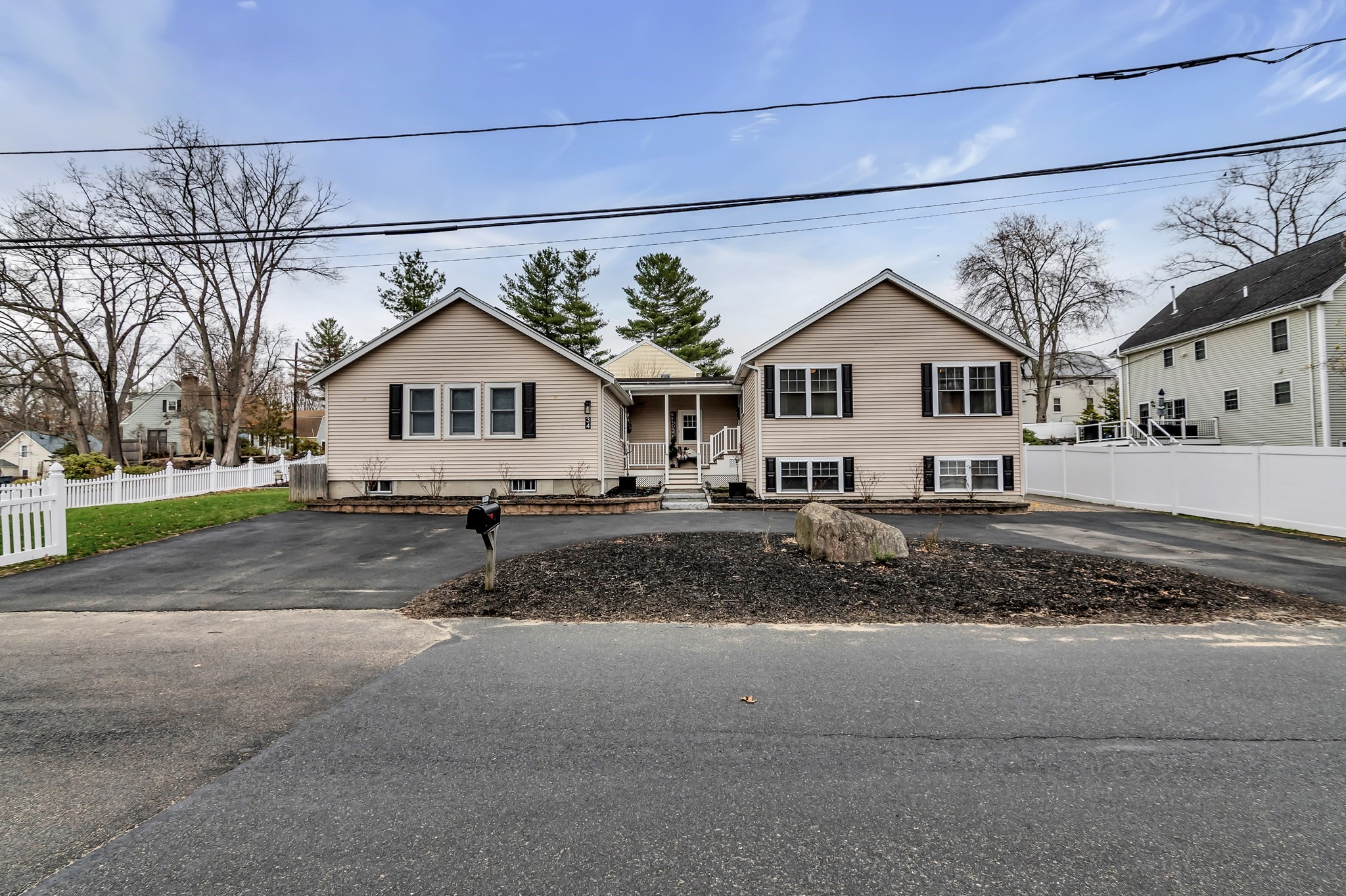 34 Venice, Methuen, MA 01844