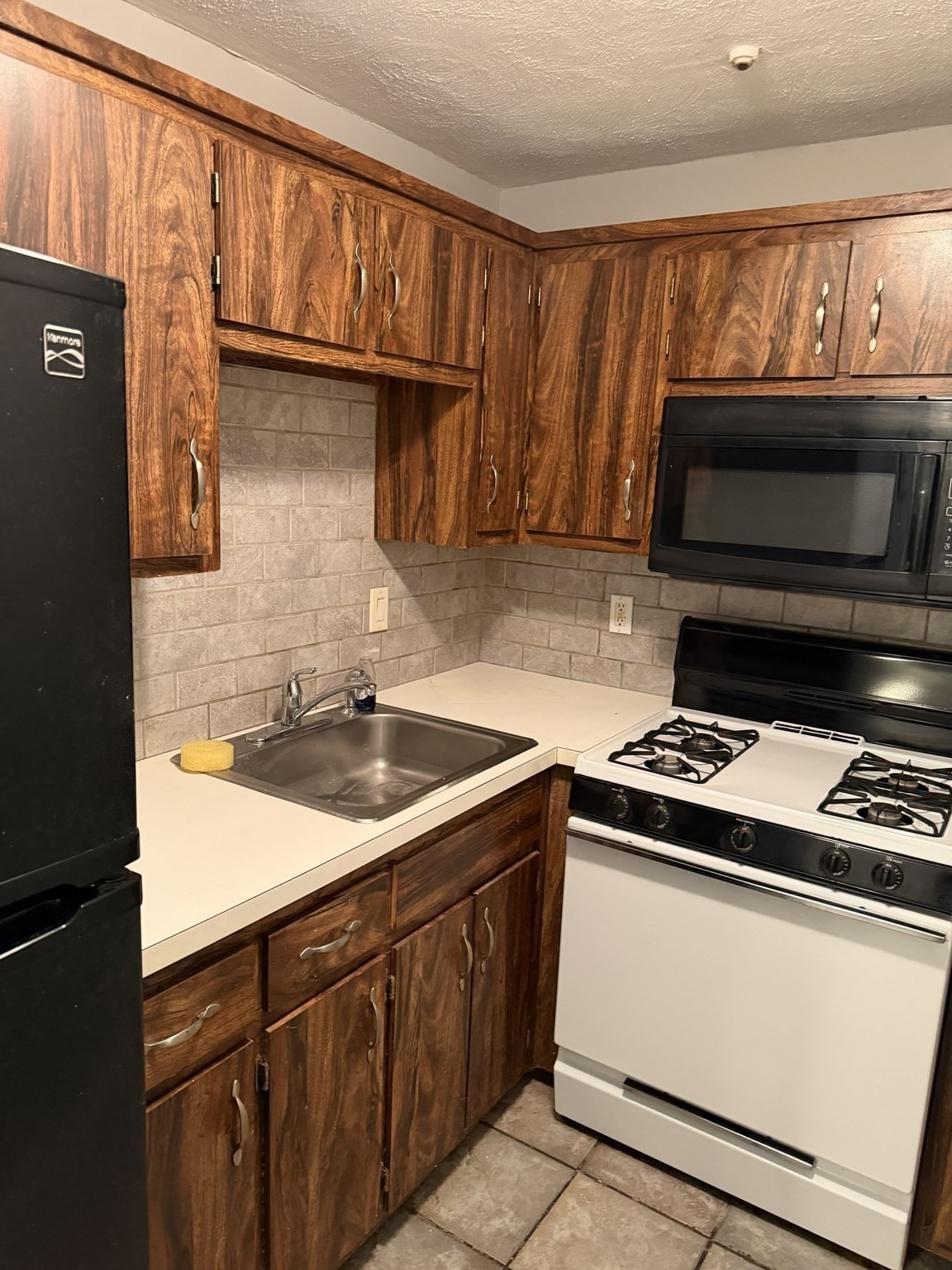 3 Kenmar Dr Unit 3, Billerica, MA 01821 - Image 2
