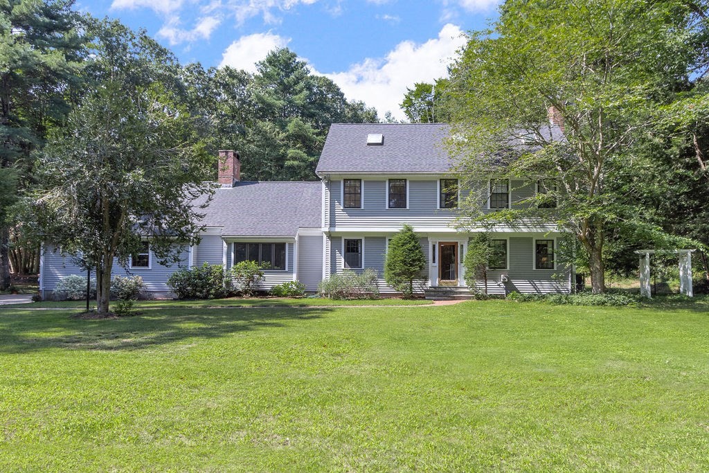 91 Bogastow Brook Rd, Sherborn, MA 01770