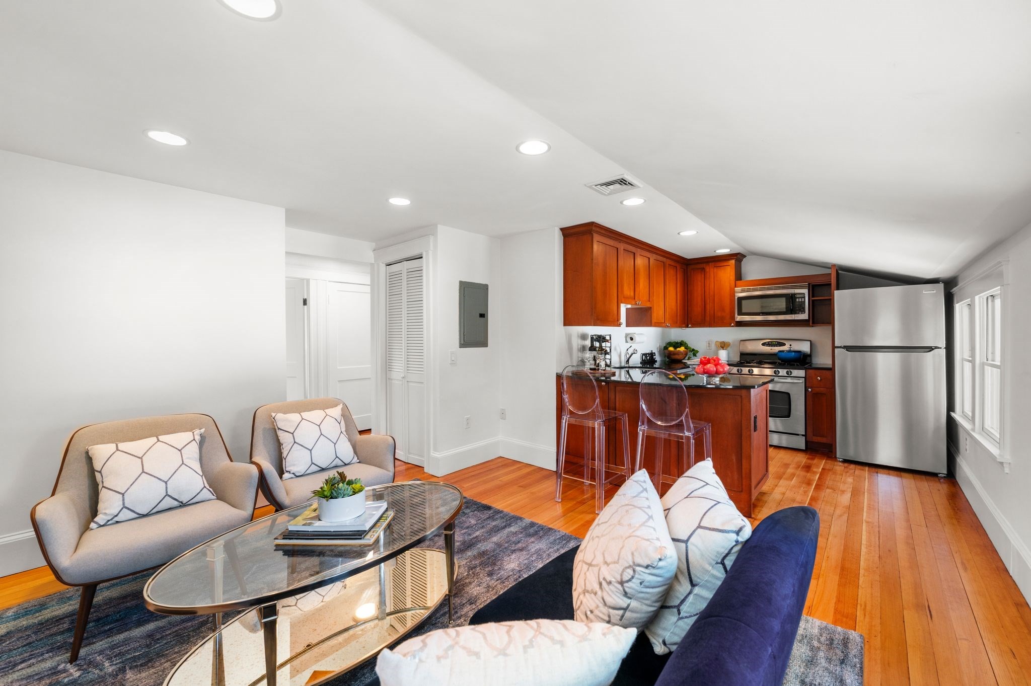 60 Denton Rd Unit 3, Wellesley, MA 02482