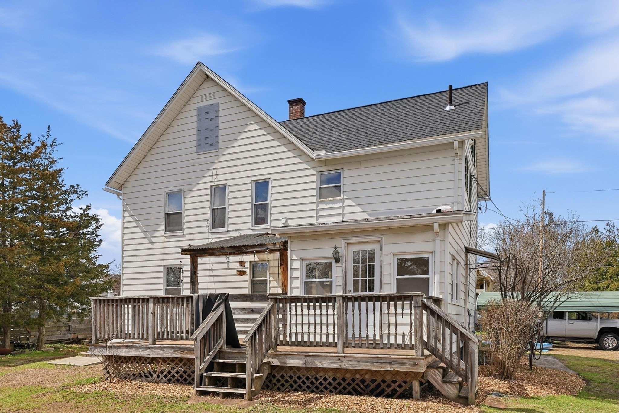 1016 Chestnut St., Palmer, MA 01069