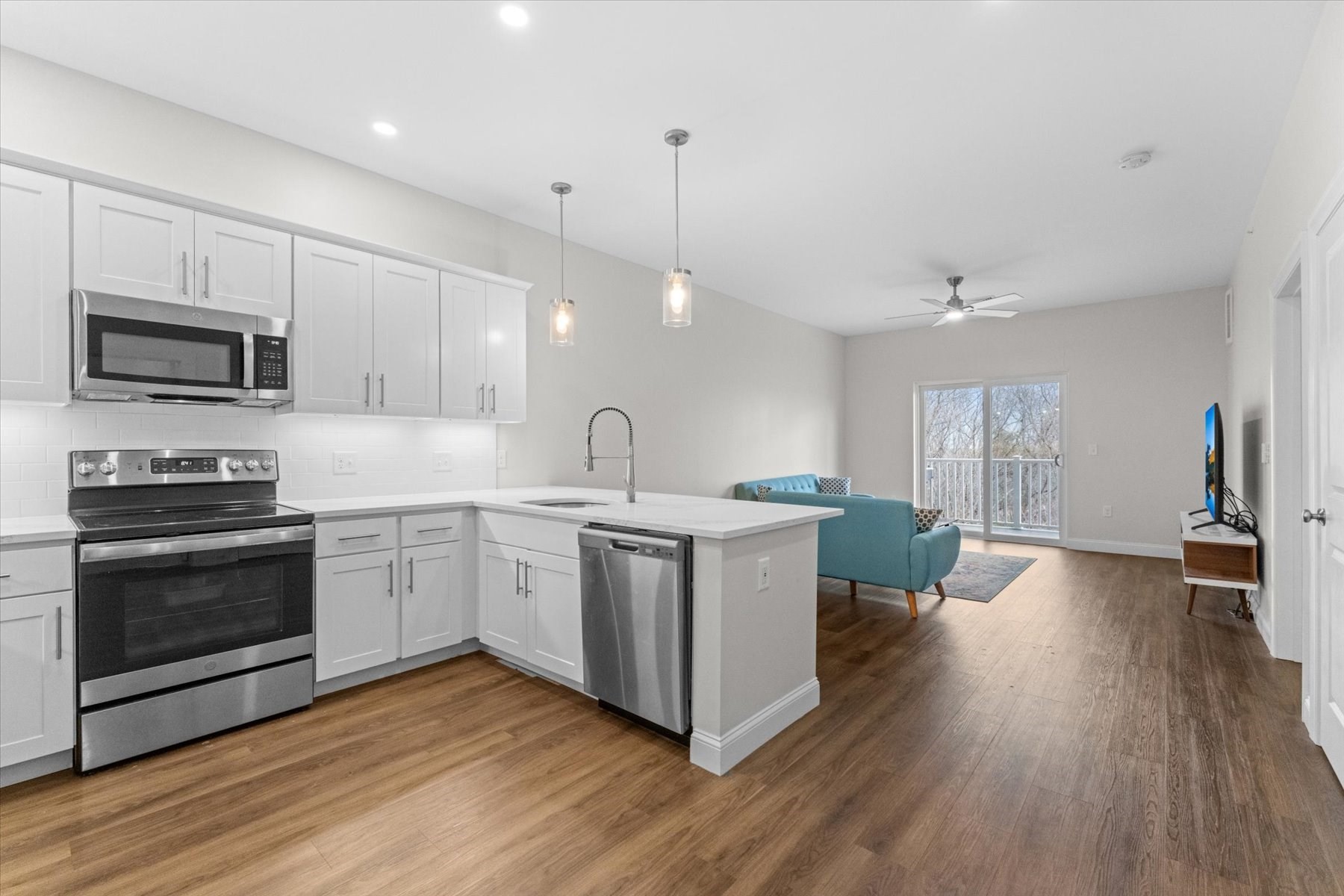 3312 Briarwood Vlg Unit 3312, Clinton, MA 01510