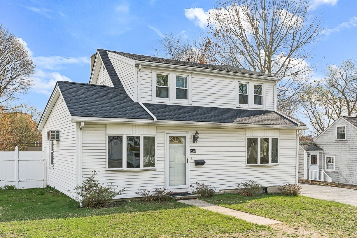 15 Tremont St, Stoneham, MA 02180