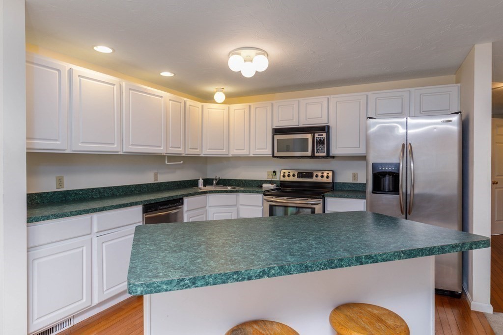 51 Sawmill Pond Road Unit 51, Fitchburg, MA 01420 - Image 3