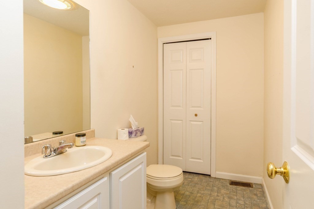 51 Sawmill Pond Road Unit 51, Fitchburg, MA 01420 - Image 10