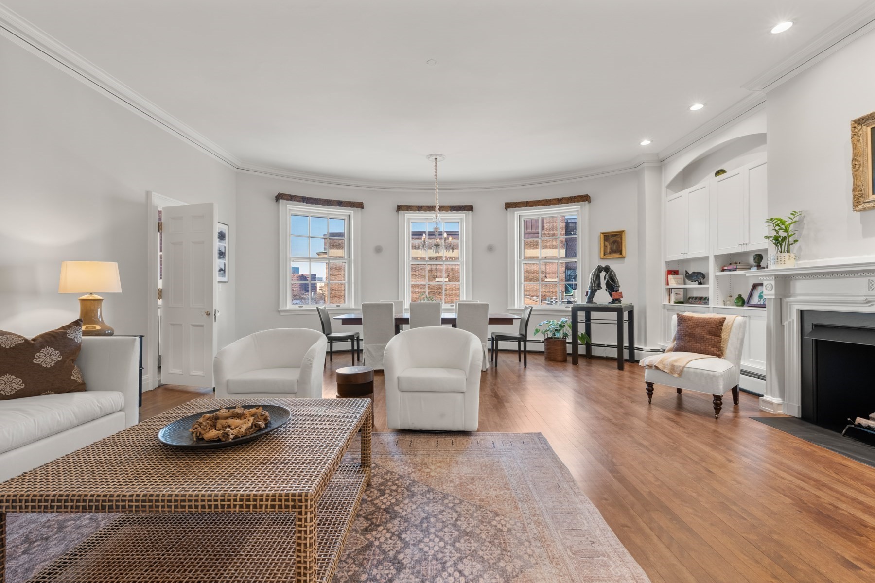95 Beacon Unit 9, Beacon Hill, Boston, MA 02108 - Image 2