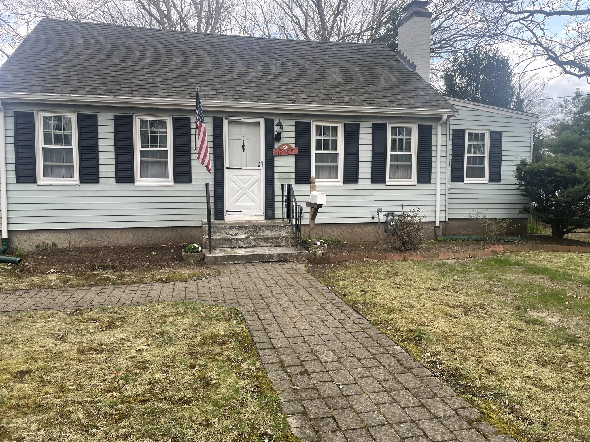 75 Benefit St, Attleboro, MA 02703