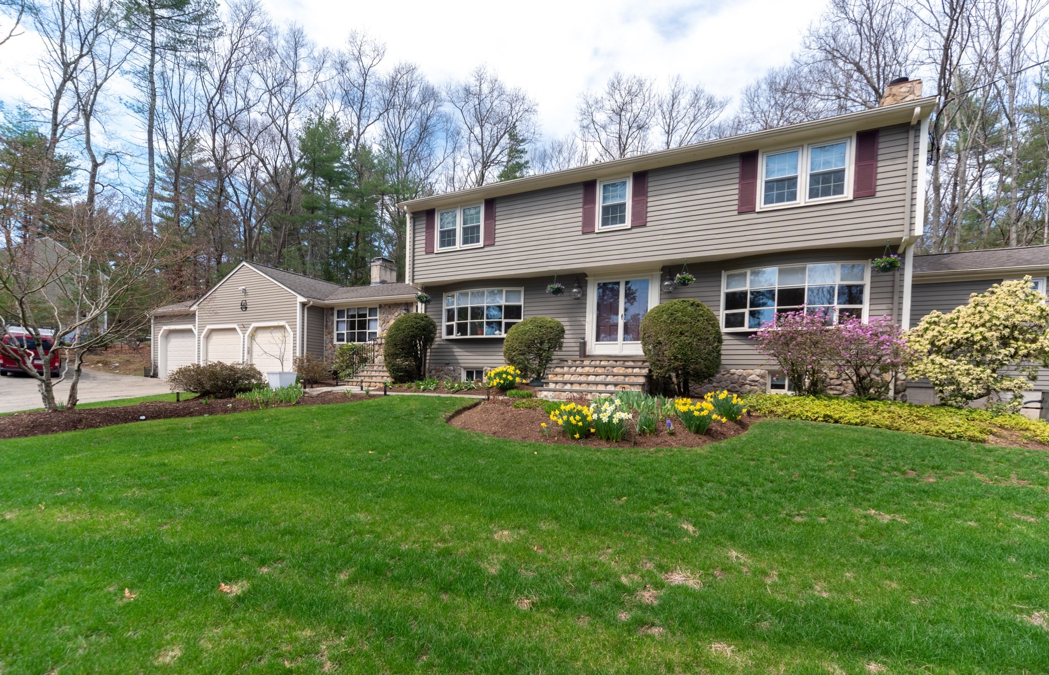 74 Wayside Inn Rd, Marlborough, MA 01752