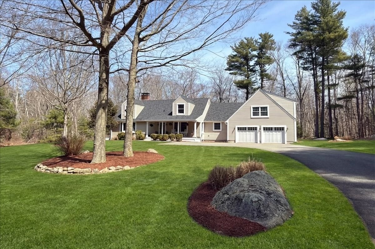 280 Mount Blue St, Norwell, MA 02061