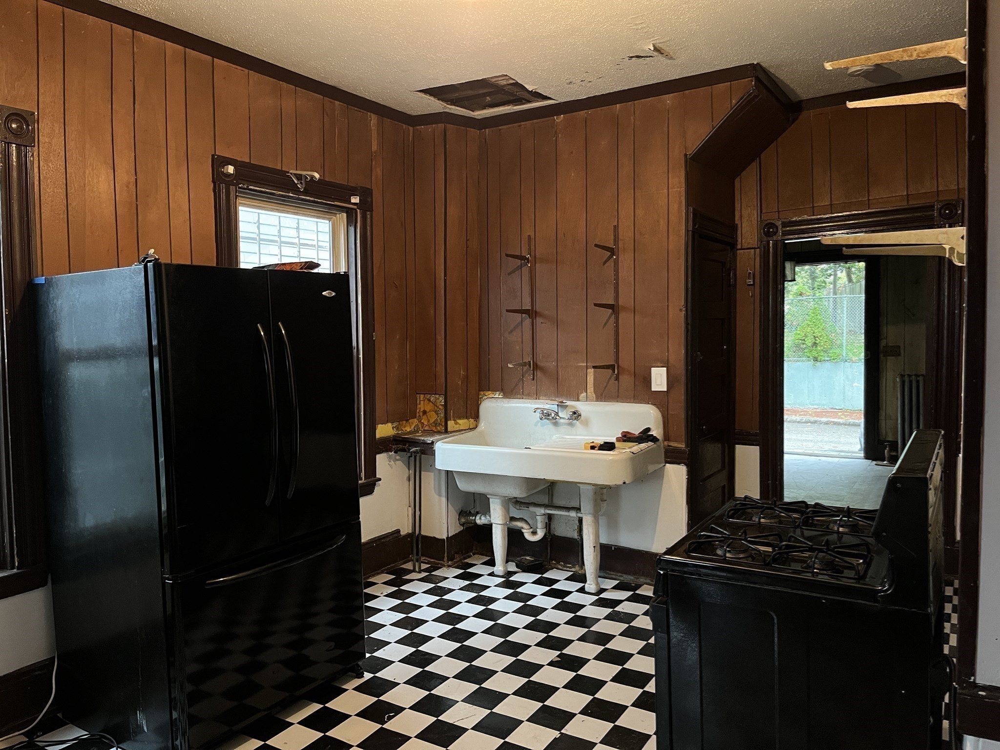 63 Beech Glen St, Fort Hill, Boston, MA 02119 - Image 14