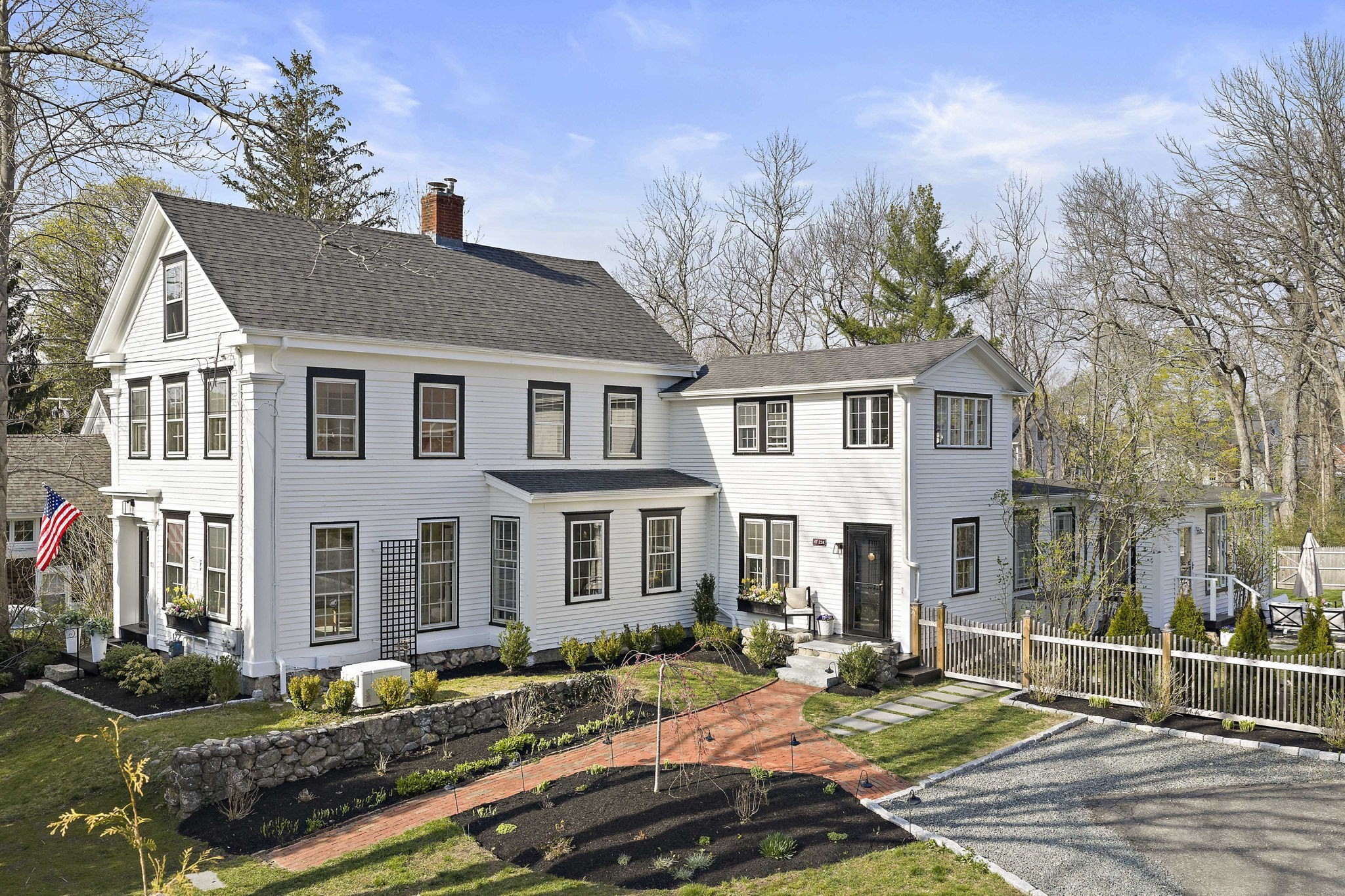 172 S Main St, Cohasset, MA 02025