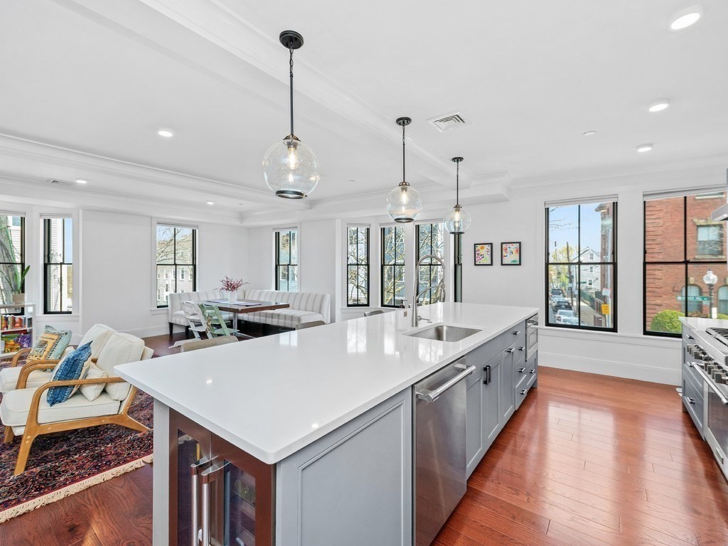 324 Bunker Hill Street Unit 201, Charlestown, Boston, MA 02129