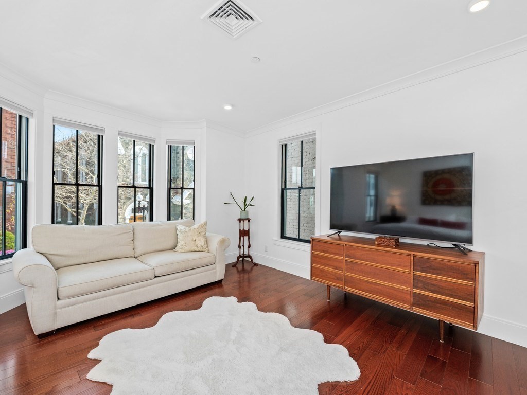 324 Bunker Hill Street Unit 201, Charlestown, Boston, MA 02129 - Image 12
