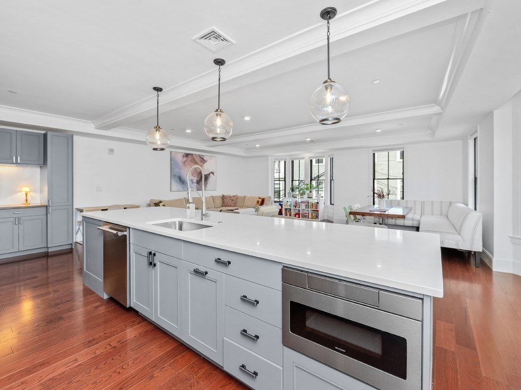 324 Bunker Hill Street Unit 201, Charlestown, Boston, MA 02129 - Image 9