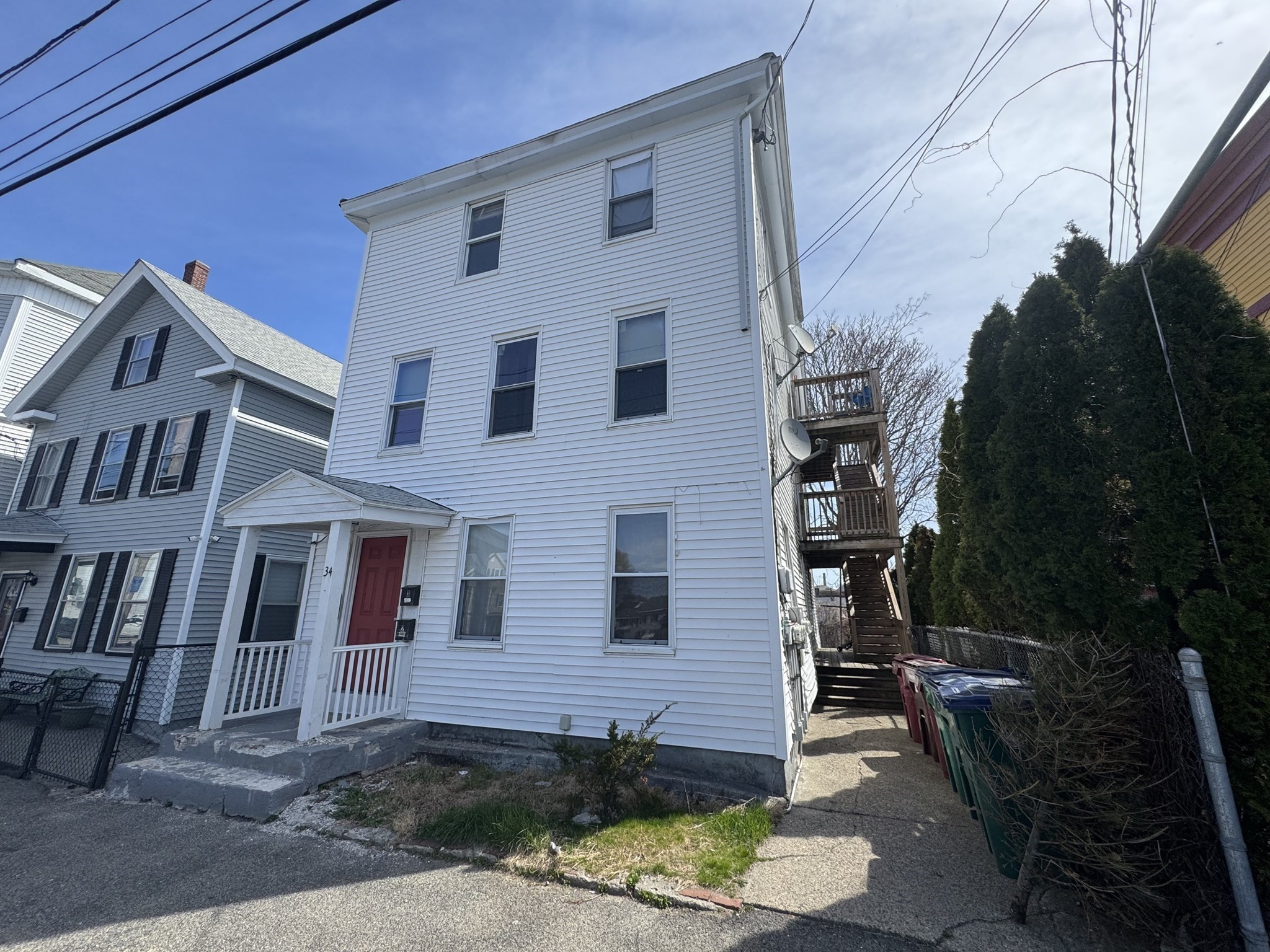 34 Willie St, Lowell, MA 01854 - Image 3
