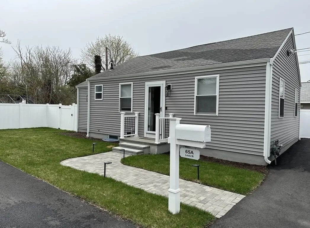 65 Louis St Unit A, Barnstable, MA 02601