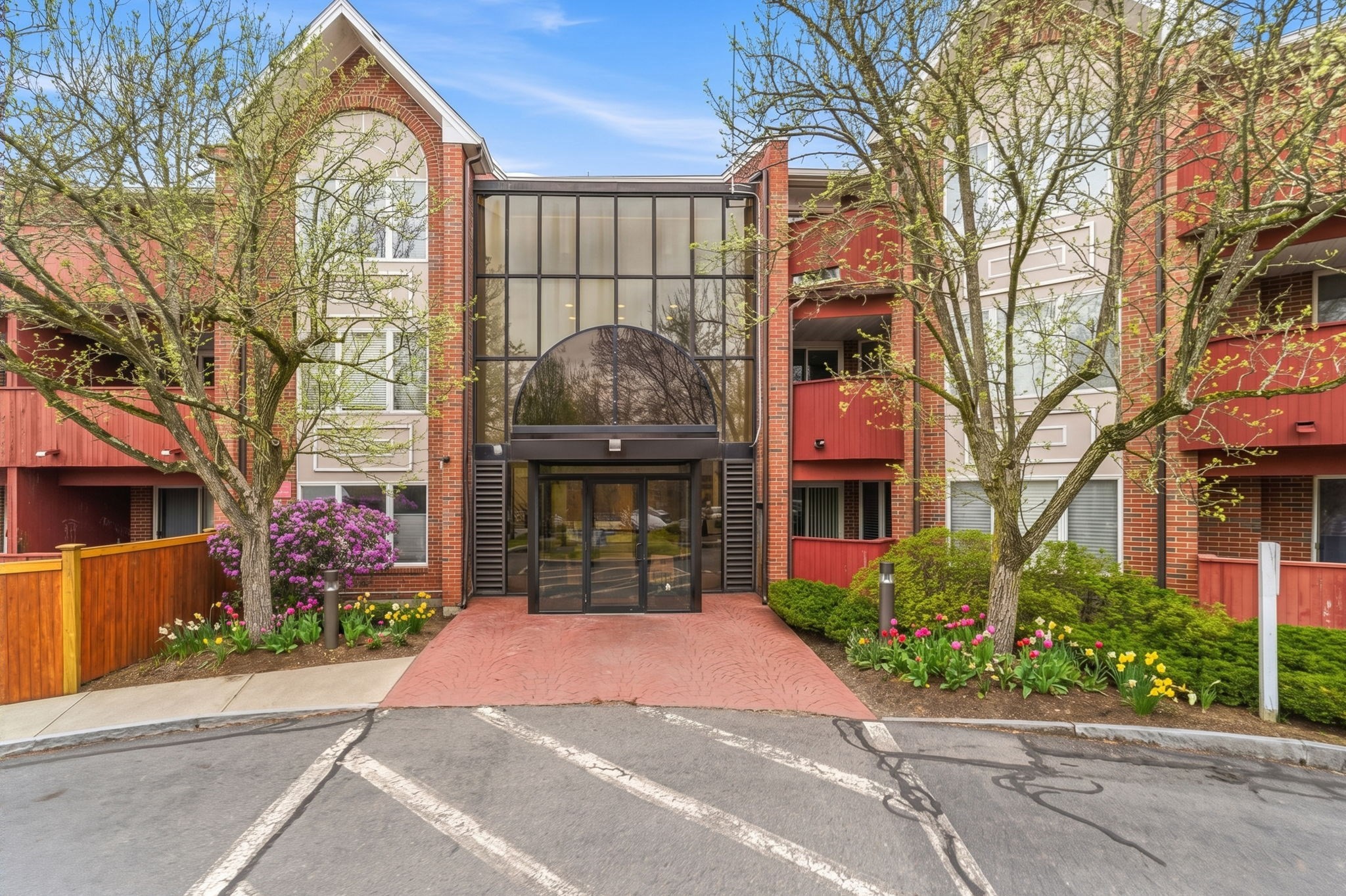 100 Rosemary Way Unit 206, Needham, MA 02494