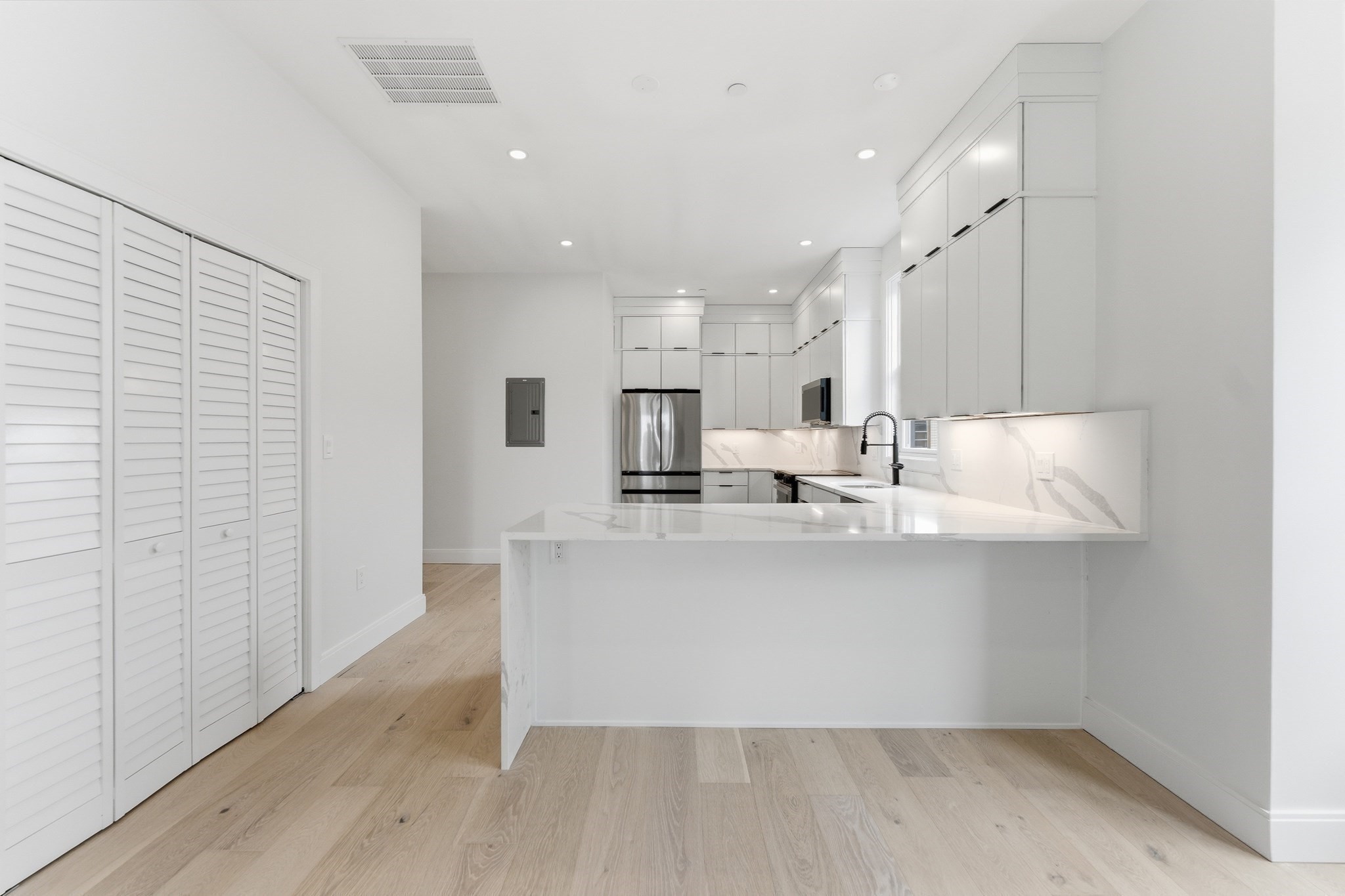 140 Shirley Street Unit 210, Winthrop, MA 02152 - Image 4