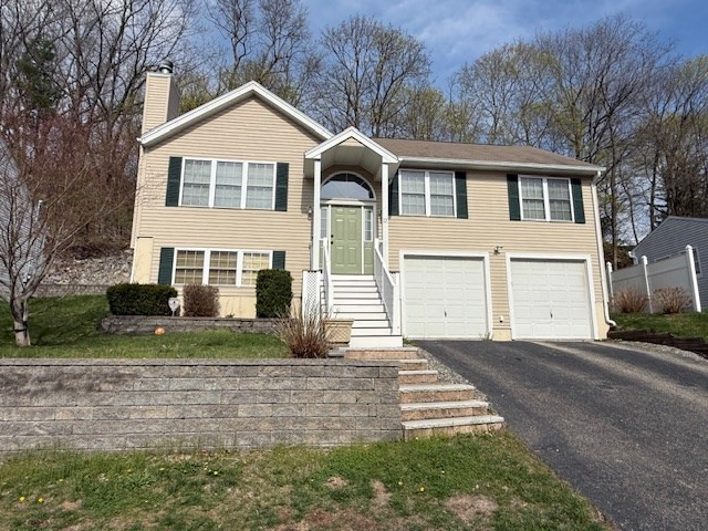 12 Sherwood Road, Worcester, MA 01602