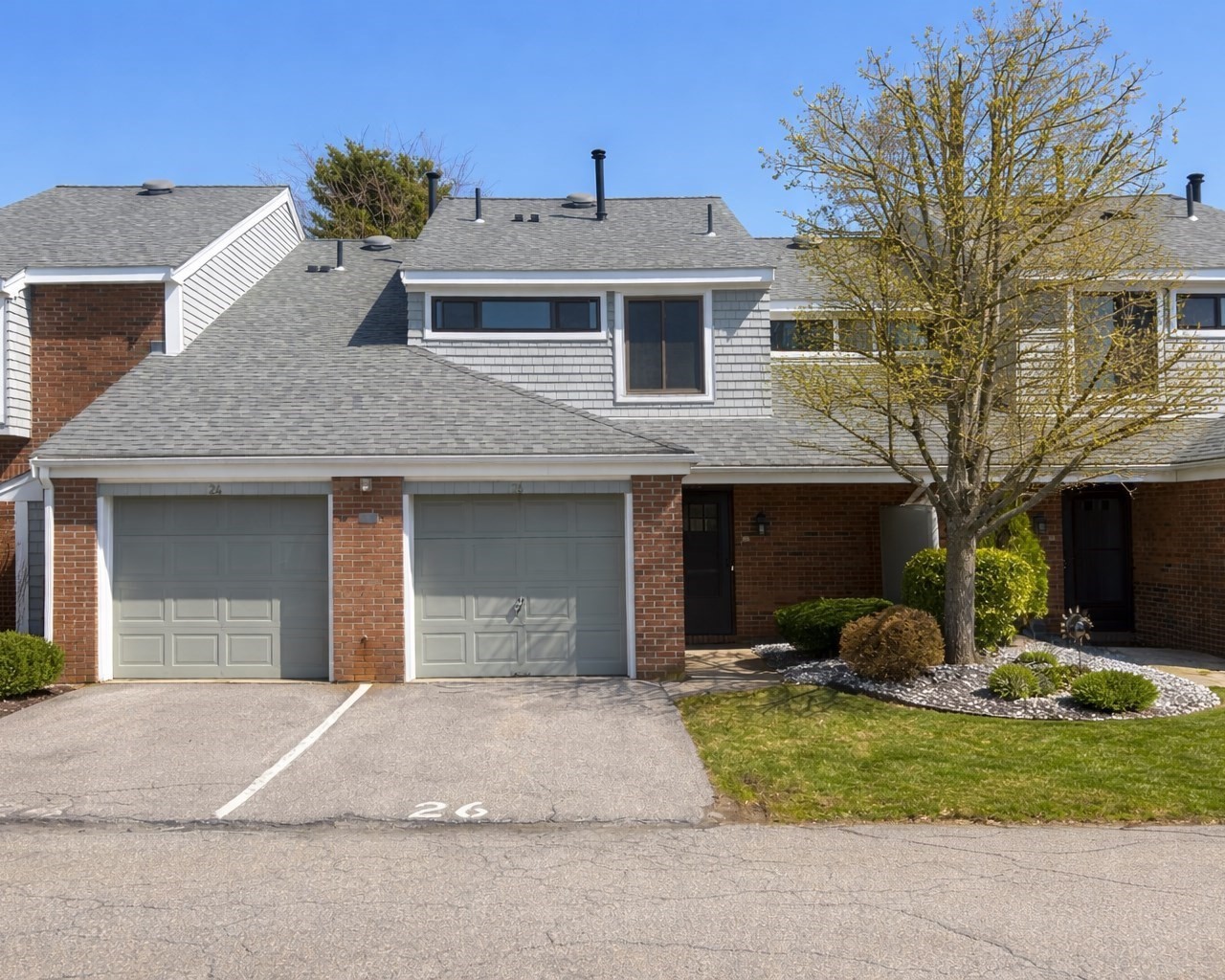 26 Laurelwood Dr Unit 26, Stoughton, MA 02072