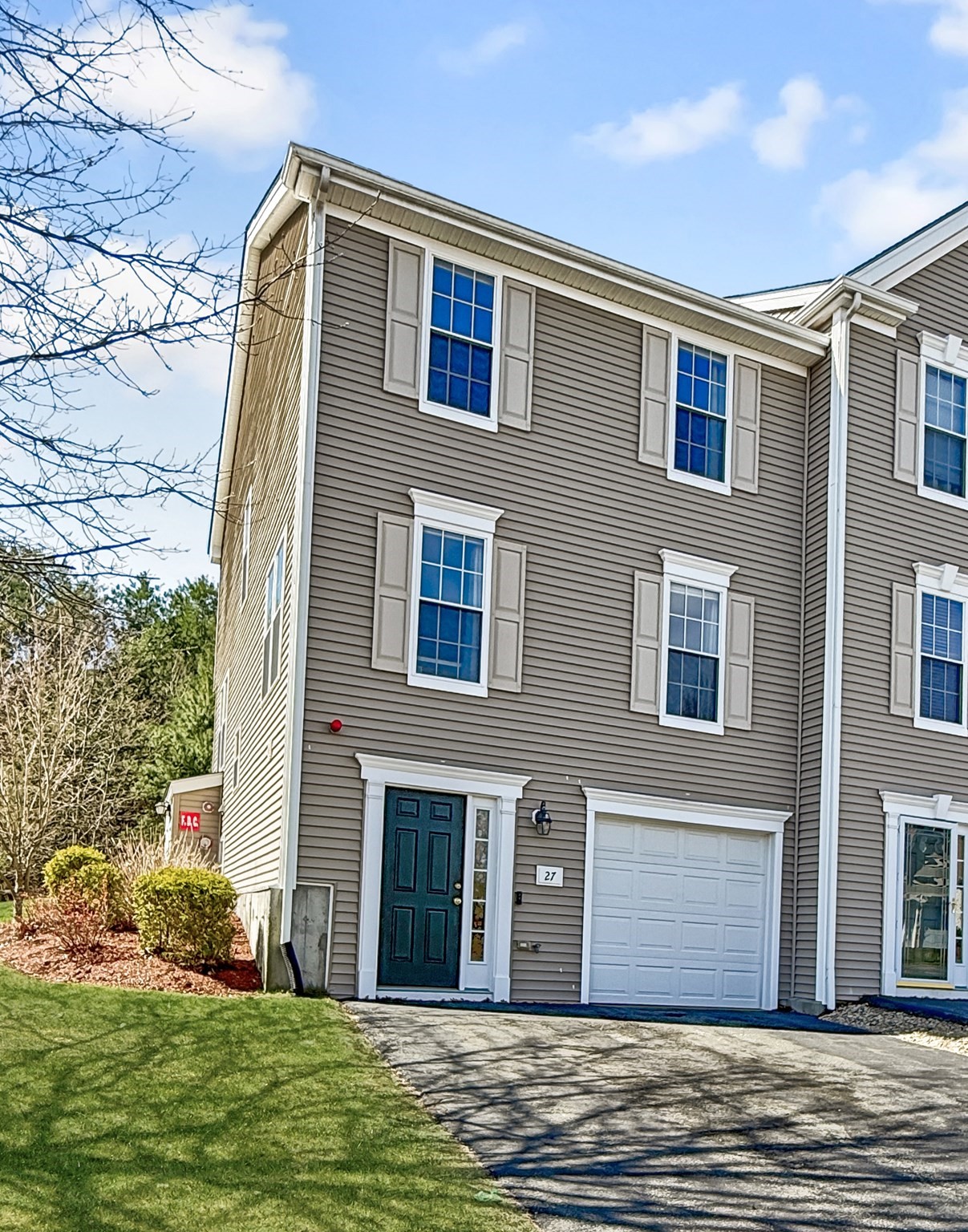 27 Buttercup Ln Unit 27, Grafton, MA 01560