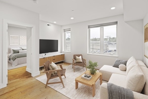 50 Hichborn St, Apt 204