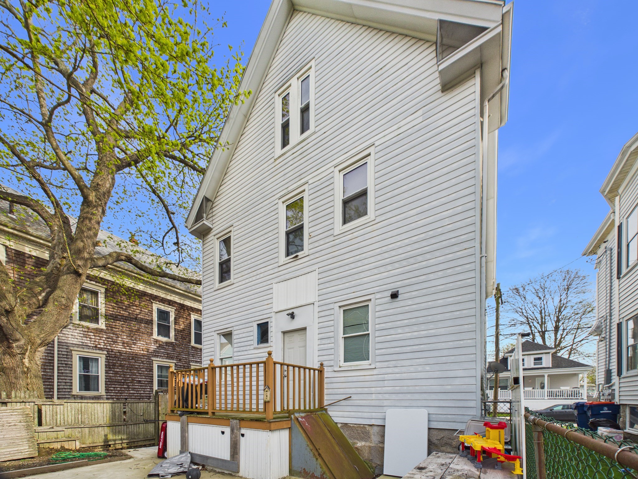 107 Robeson St, New Bedford, MA 02740 - Image 22