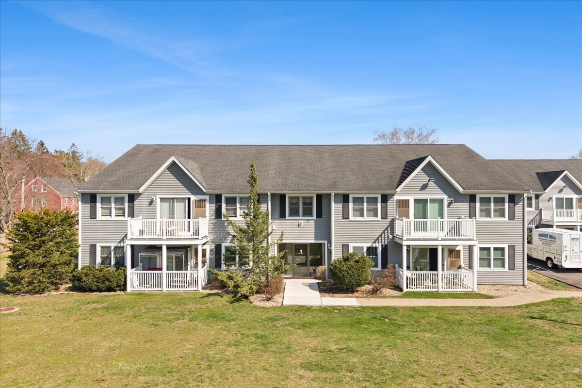 450 Somerset Ave Unit 1-8, Taunton, MA 02780