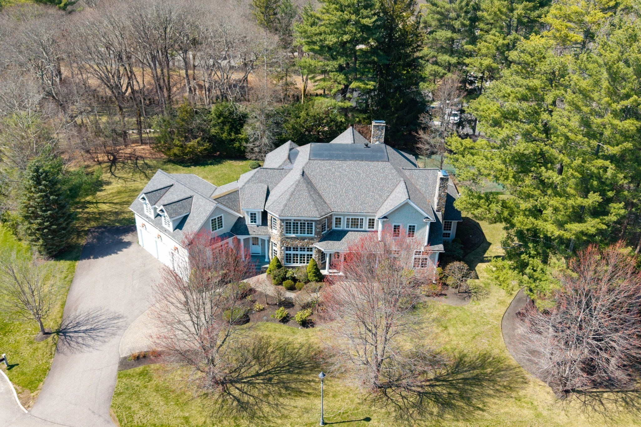 1 Stonefield Lane, Wellesley, MA 02482