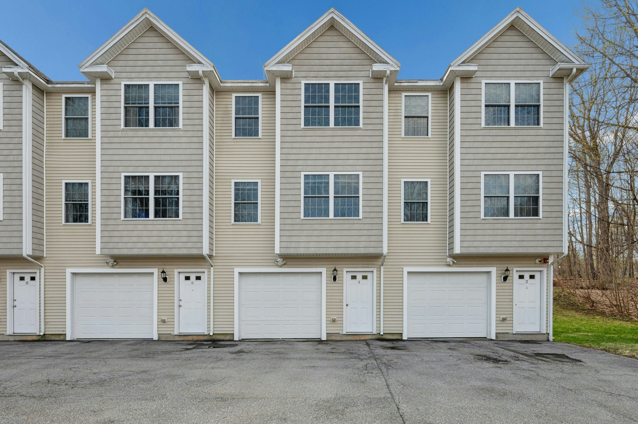 152 Worcester St Unit 4, West Boylston, MA 01583