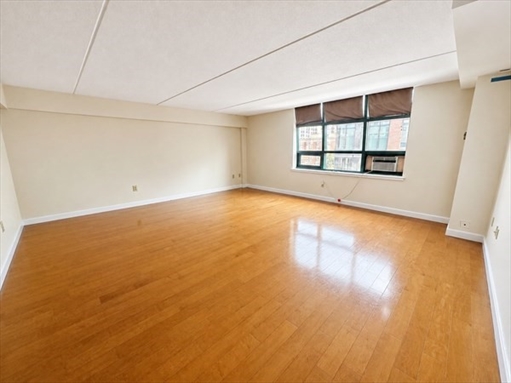 108 Peterborough Street, Apt 7E
