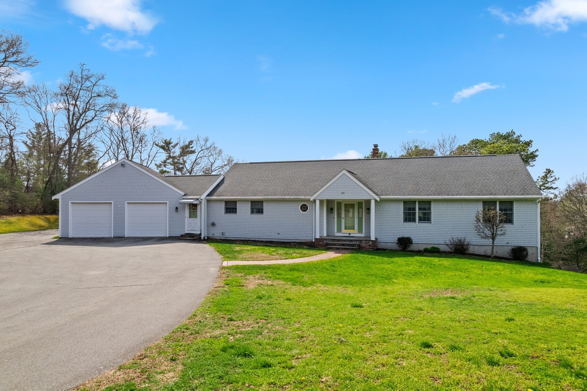 36 High St, Freetown, MA 02702