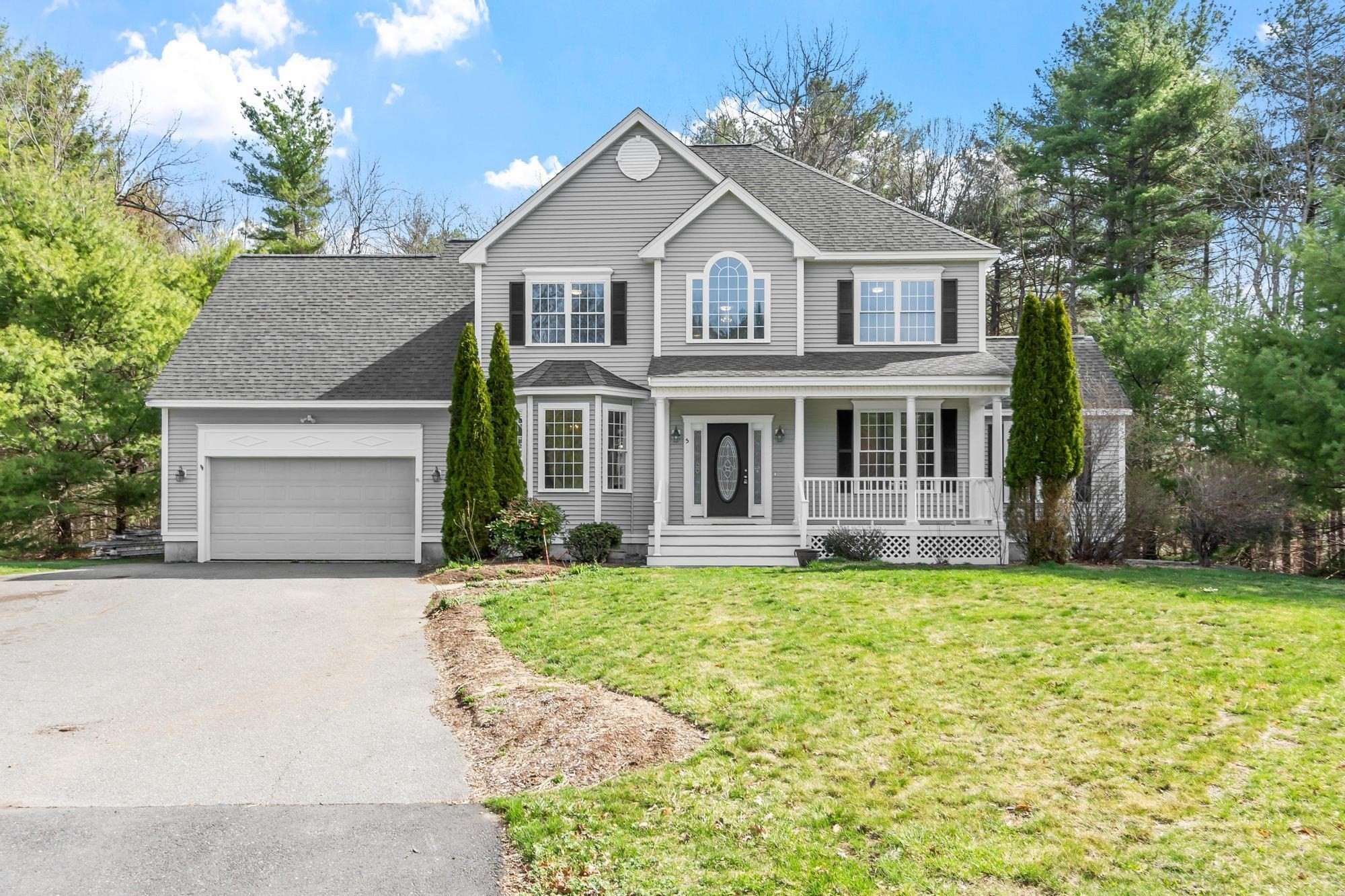 5 Lilac Ln, Ayer, MA 01432