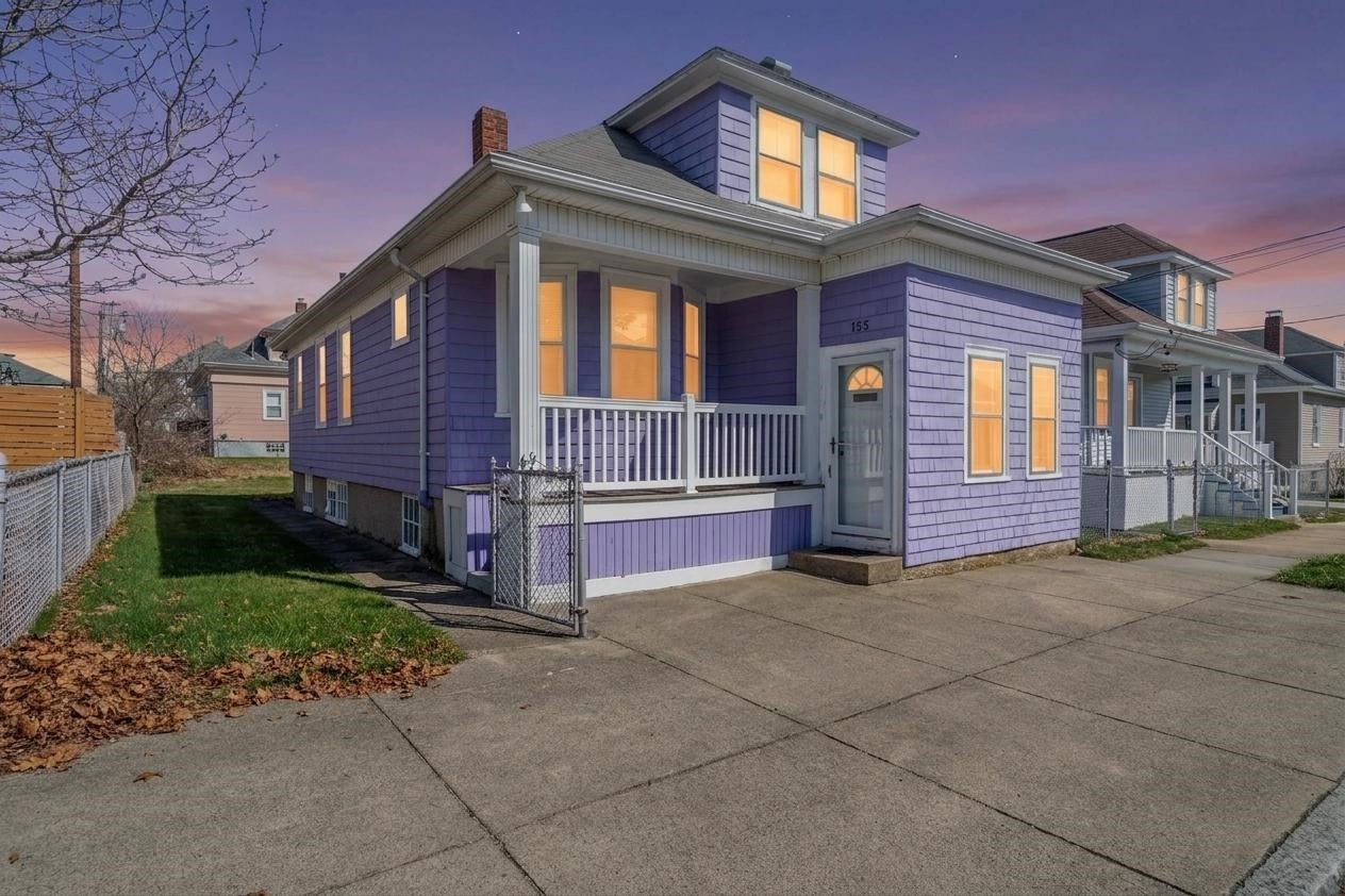 155 Birch St, New Bedford, MA 02744
