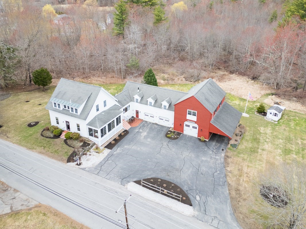9 Heald St, Pepperell, MA 01463