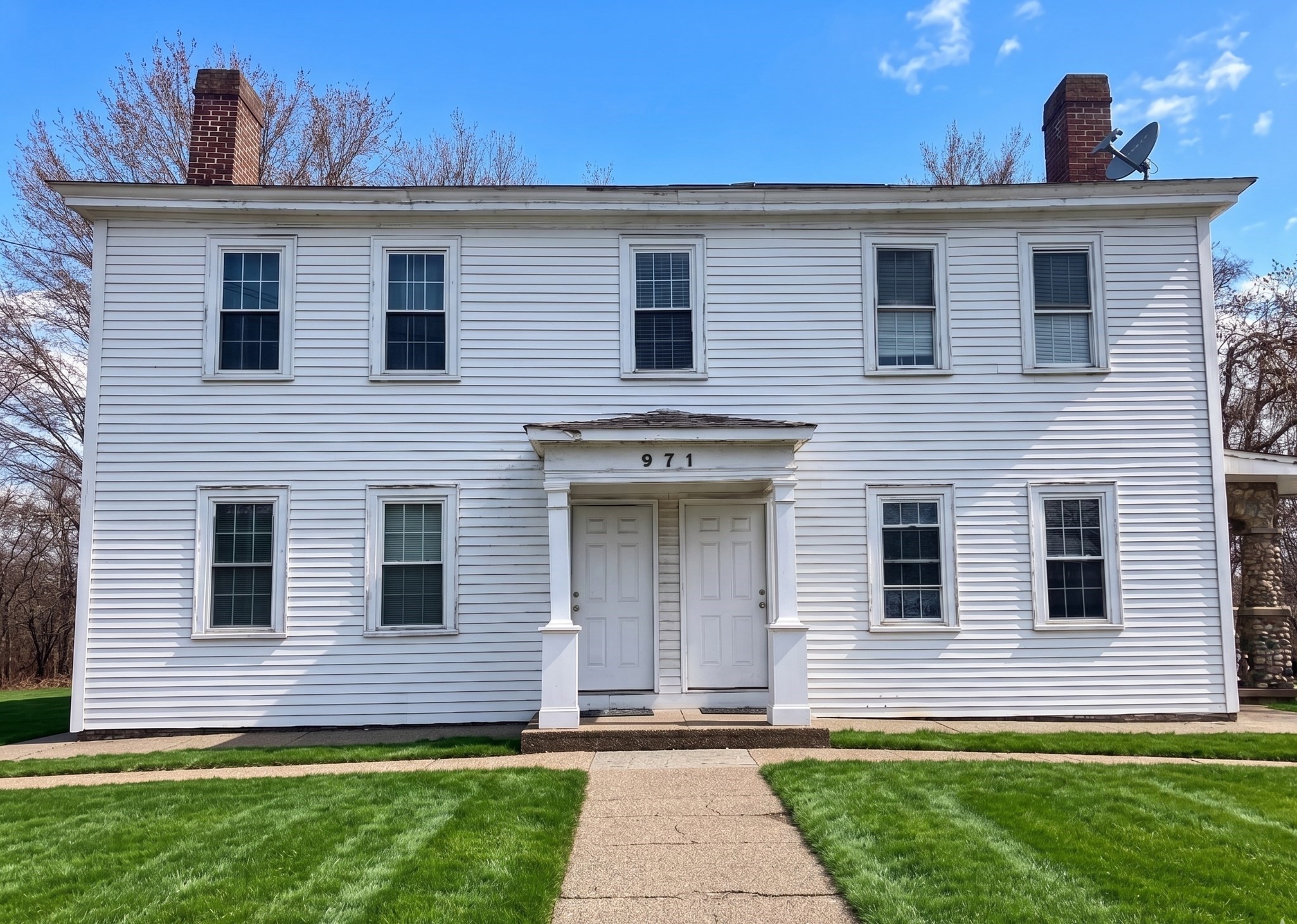 971 Waverly St, Framingham, MA 01702