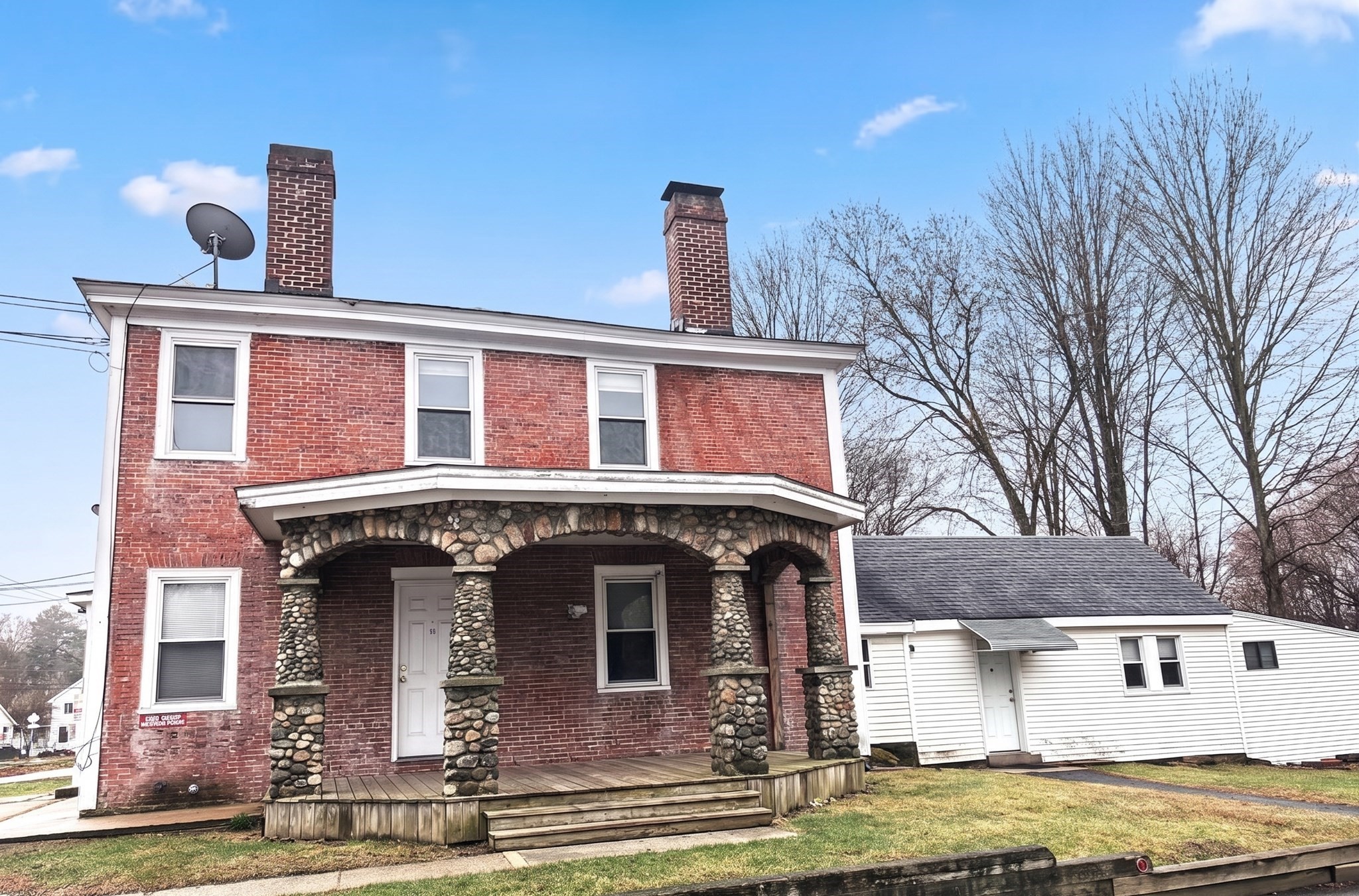 971 Waverly St, Framingham, MA 01702
