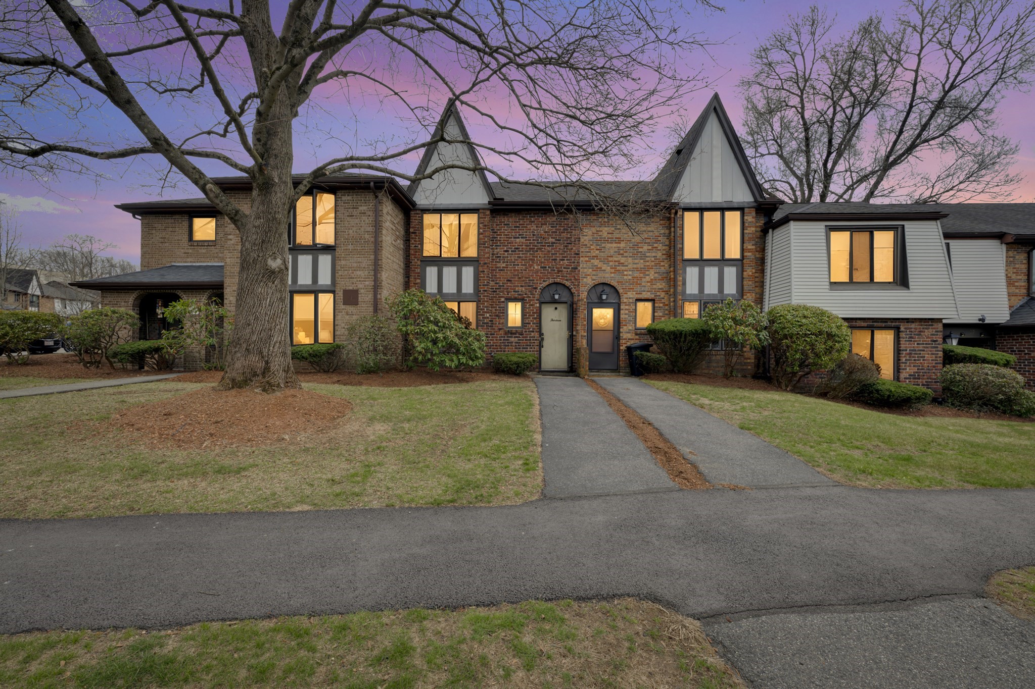 13 Cobblestone Lane Unit 13, Worcester, MA 01606